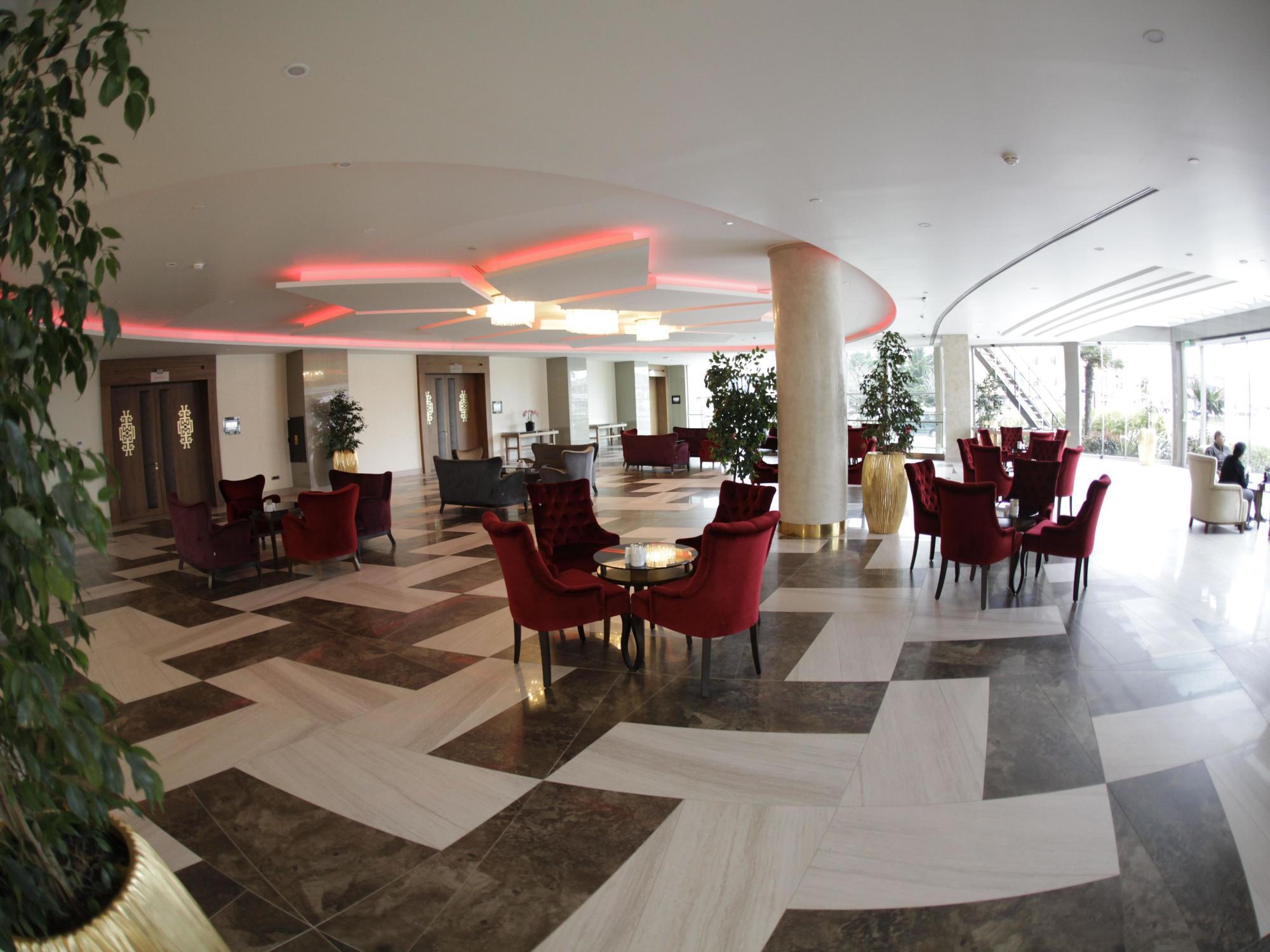 Silence And Convention Center Hotel Istanboel