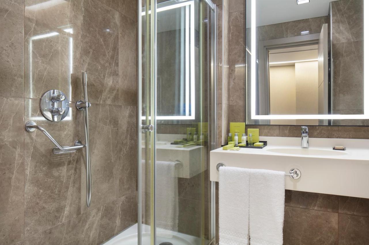 Doubletree By Hilton Atasehir Hotel&conference Centre Otel
