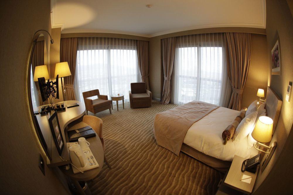 Doubletree By Hilton Atasehir Hotel&conference Centre 5* İstanbul